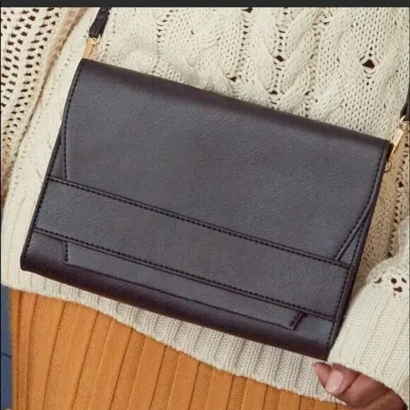 Summer & Rose Celine Crossbody in Black NWT - Picture 1 of 5
